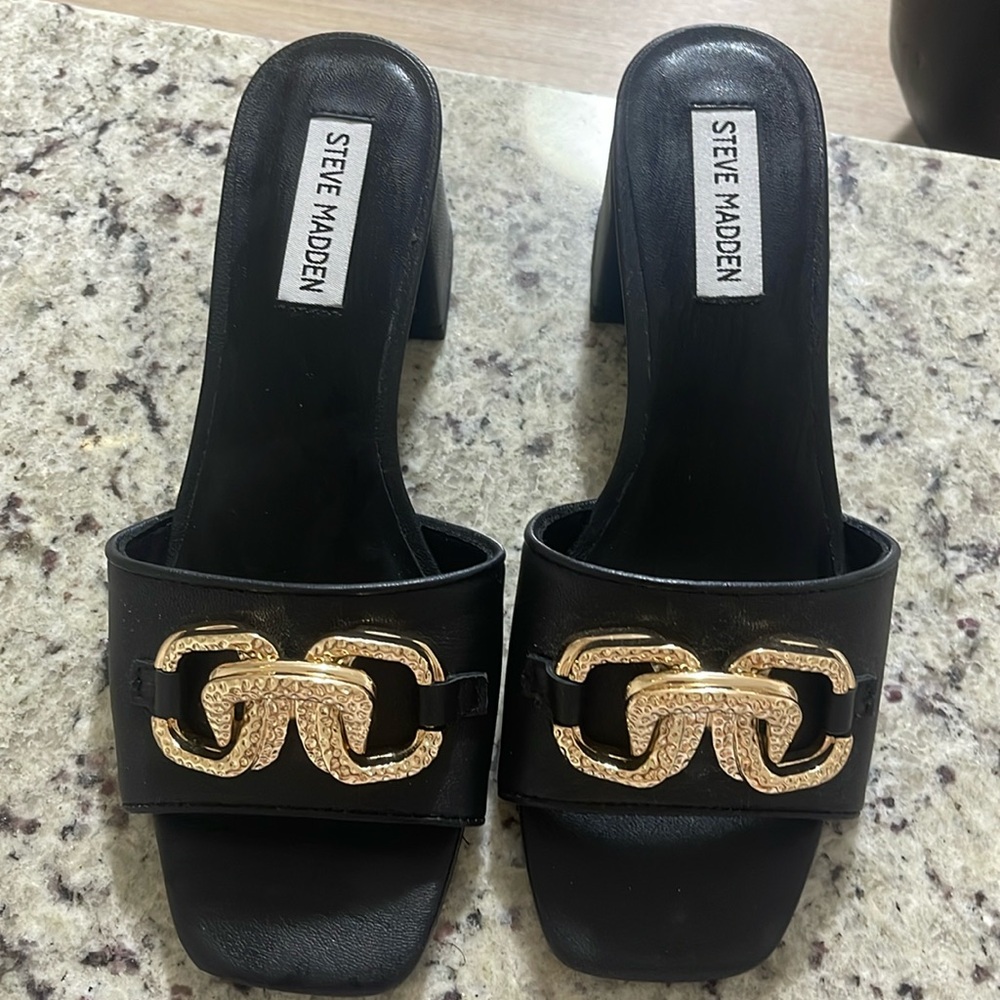Steve Madden sandals